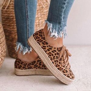 Leopard Sneakers-New